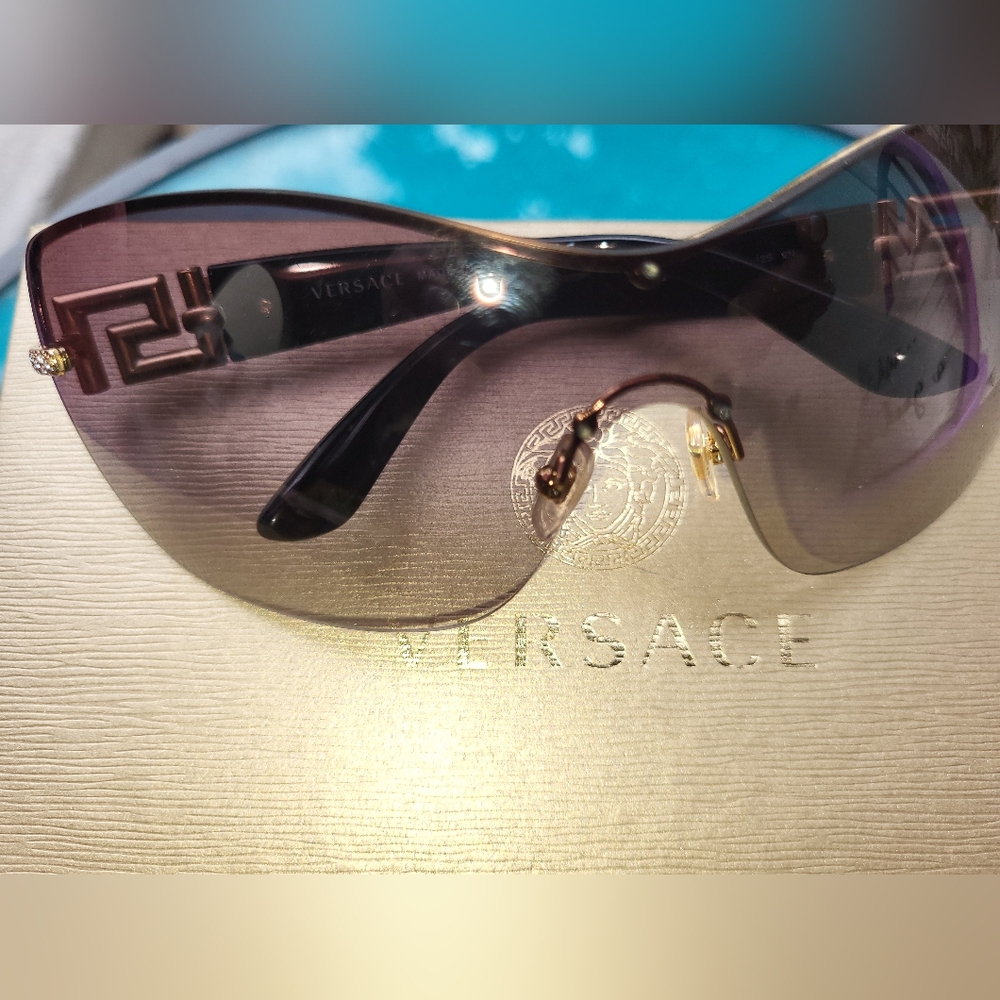 Versace Luxury Sunglasses - Picture 6 of 10